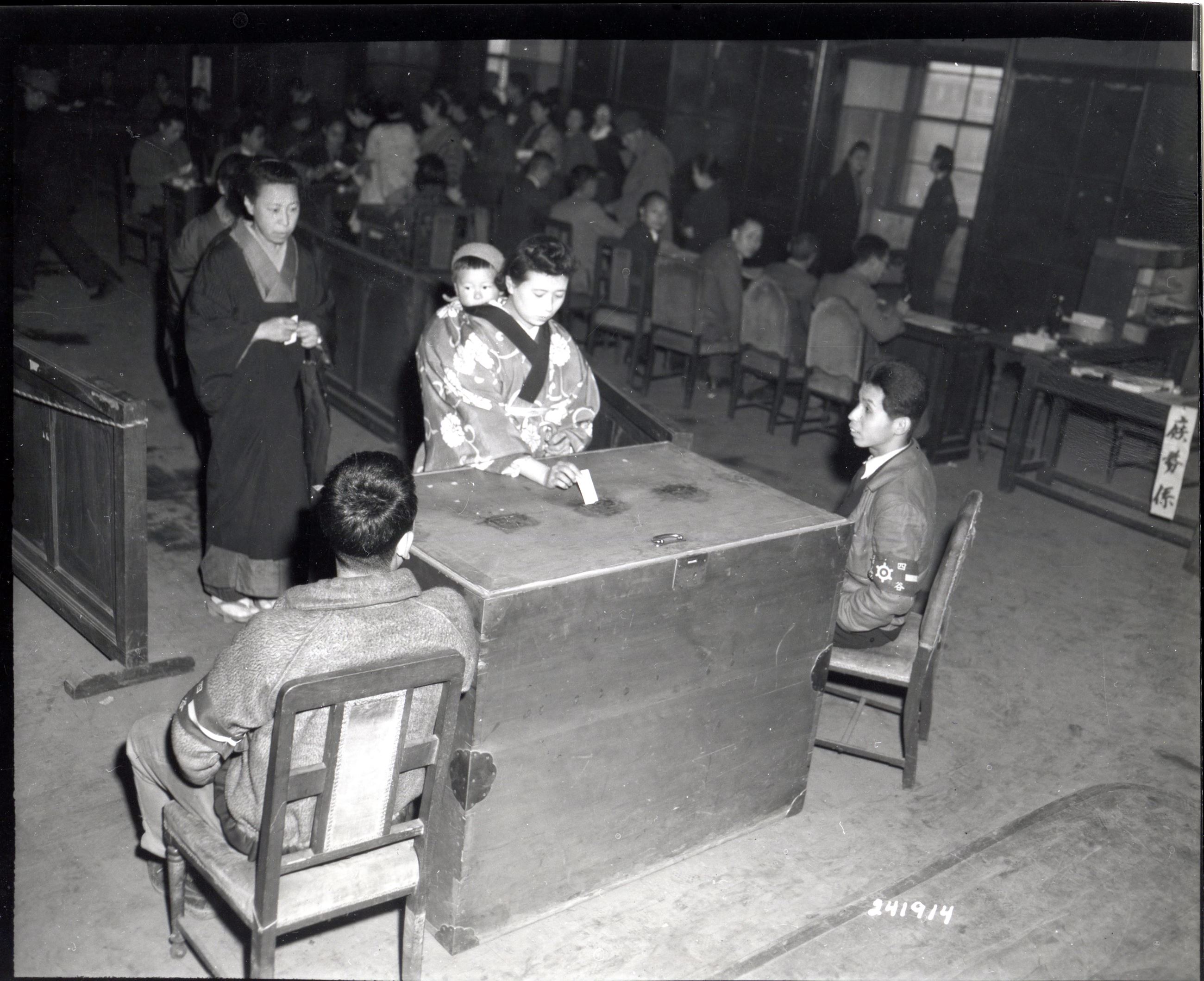 PH00010737 April 1946 elections